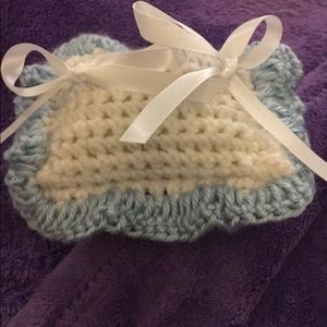 Ring bearer pillow for animal collar